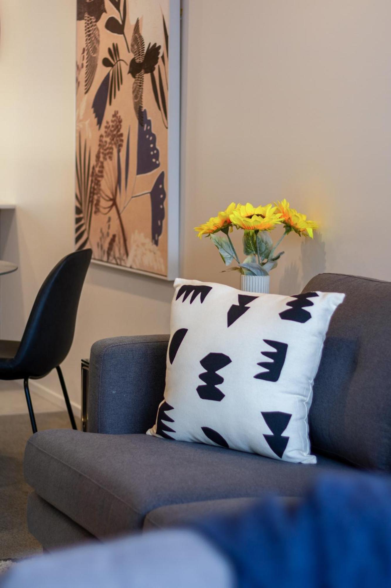 City Lights Retreat With Carpark 2 Bed 2 Bath クライストチャーチ エクステリア 写真